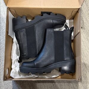 Sorel Joan Now Chelsea Boots
